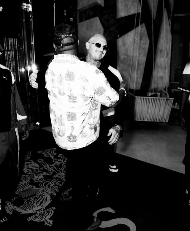 Absolutely honor to protect this man.. S very rare picture Once I land in whatever country it's game on No time for smiling